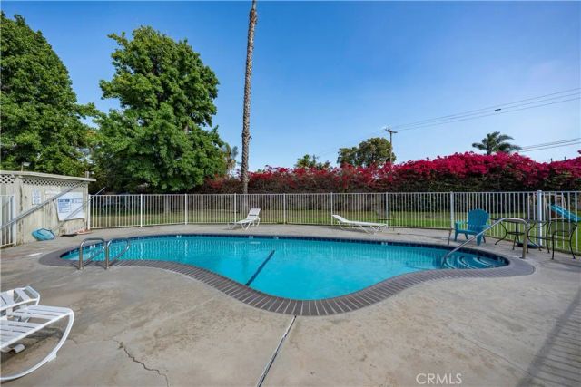 14315 Broadway, Whittier, CA 90604