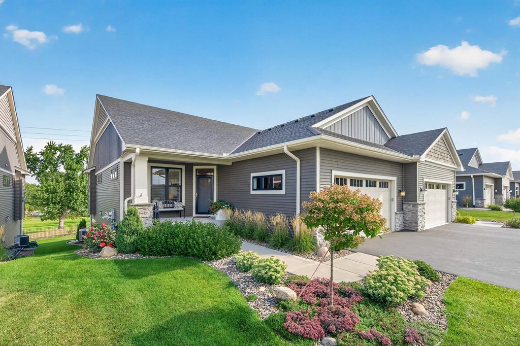 11112 6th Street Circle N, Lake Elmo, MN 55042 — exterior
