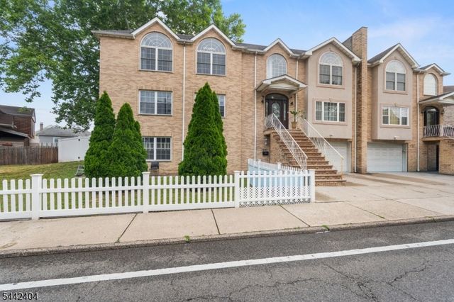 640 Riverside Ave, Lyndhurst Twp., NJ 07071
