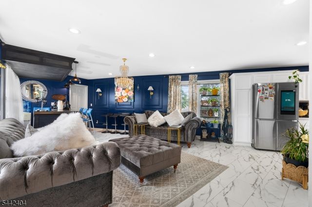 640 Riverside Ave, Lyndhurst Twp., NJ 07071