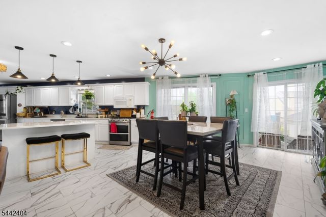 640 Riverside Ave, Lyndhurst Twp., NJ 07071