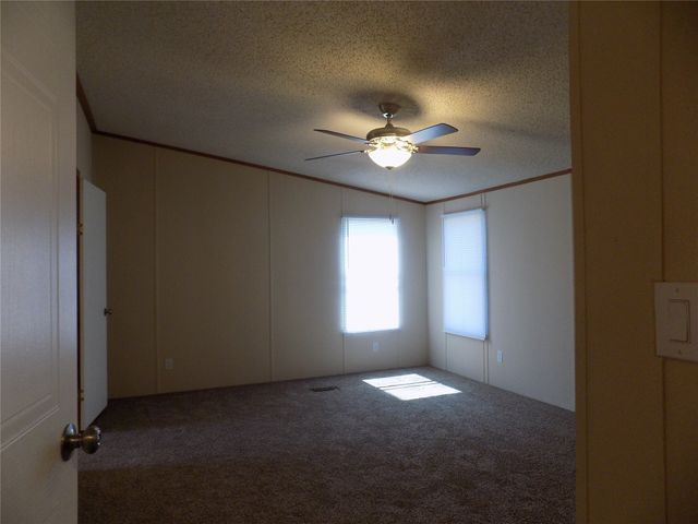 3450 Sarra Lane, Springtown, TX 76082