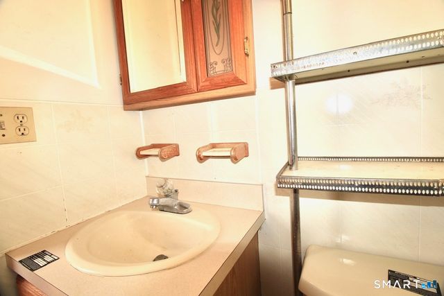 6 North Lane, Wallingford, CT 06492