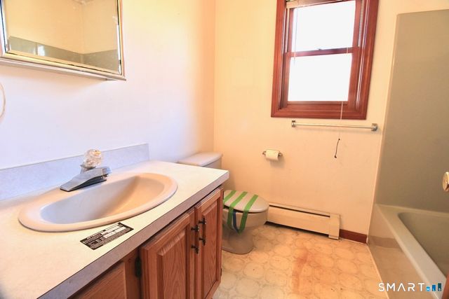 6 North Lane, Wallingford, CT 06492