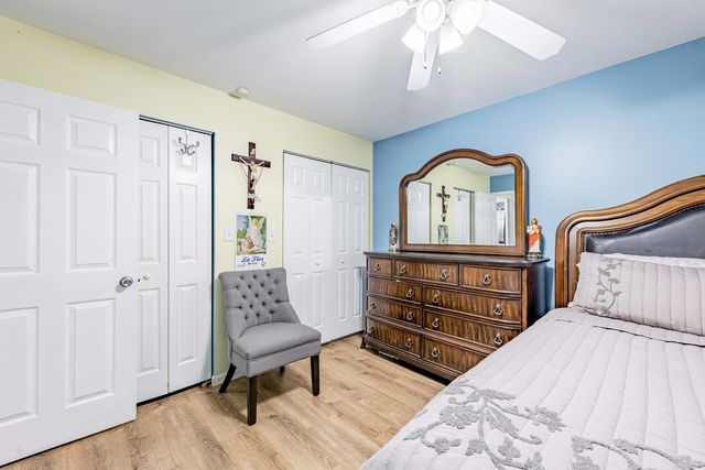12737 S Manistee Avenue, Chicago, IL 60633