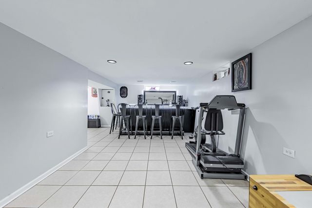 12737 S Manistee Avenue, Chicago, IL 60633