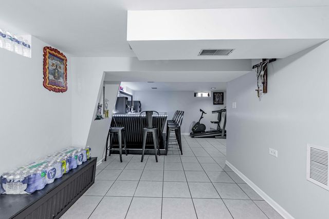12737 S Manistee Avenue, Chicago, IL 60633