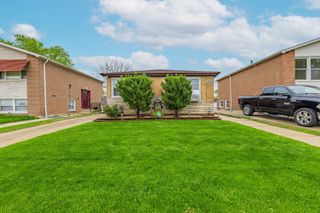 12737 S Manistee Avenue, Chicago, IL 60633