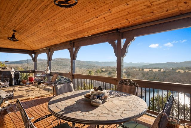 13 Beaver Drive, Holiday Island, AR 72631