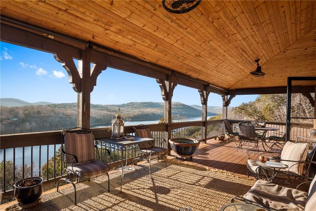 13 Beaver Drive, Holiday Island, AR 72631