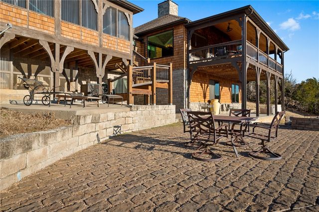 13 Beaver Drive, Holiday Island, AR 72631