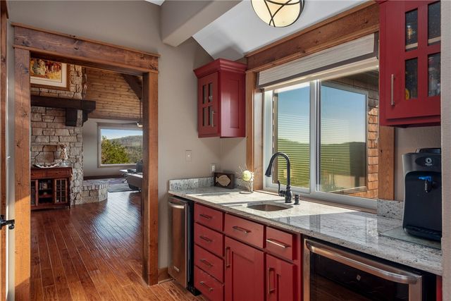 13 Beaver Drive, Holiday Island, AR 72631