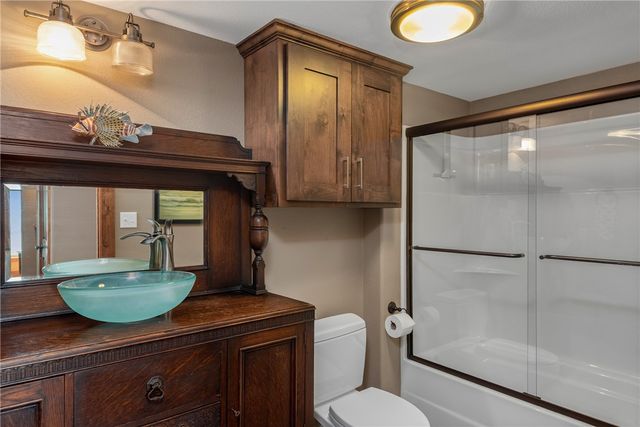 13 Beaver Drive, Holiday Island, AR 72631