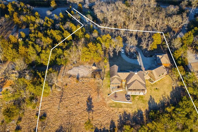 13 Beaver Drive, Holiday Island, AR 72631