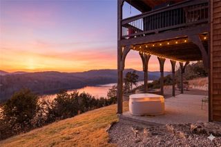 13 Beaver Drive, Holiday Island, AR 72631