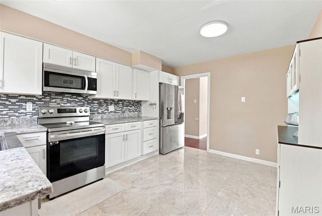 7929 Glenside Place, University City, MO 63130