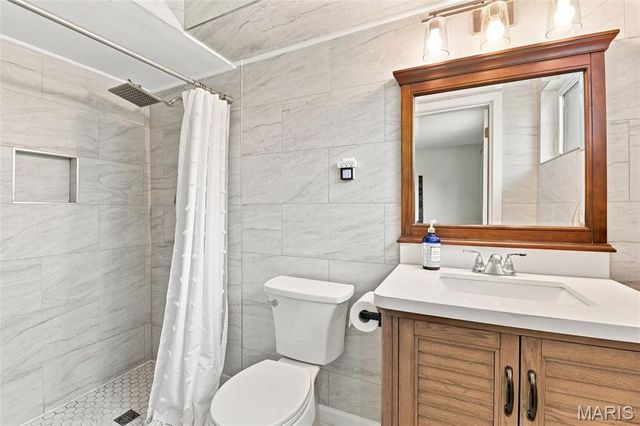 7929 Glenside Place, University City, MO 63130
