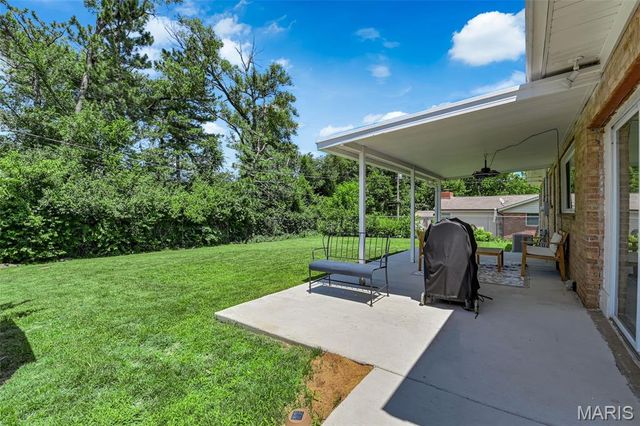 7929 Glenside Place, University City, MO 63130
