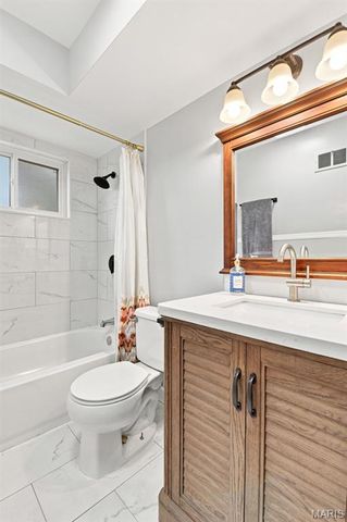 7929 Glenside Place, University City, MO 63130