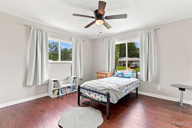 7929 Glenside Place, University City, MO 63130