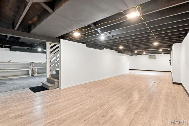 7929 Glenside Place, University City, MO 63130