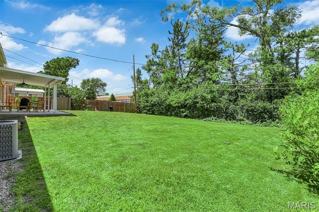 7929 Glenside Place, University City, MO 63130