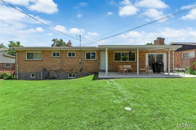 7929 Glenside Place, University City, MO 63130