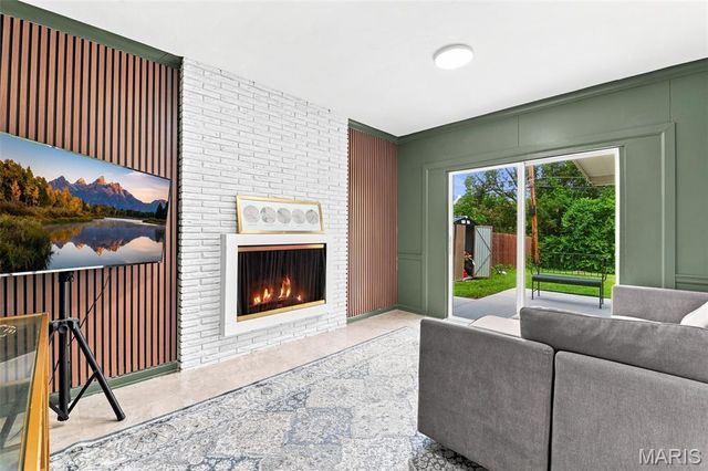 7929 Glenside Place, University City, MO 63130