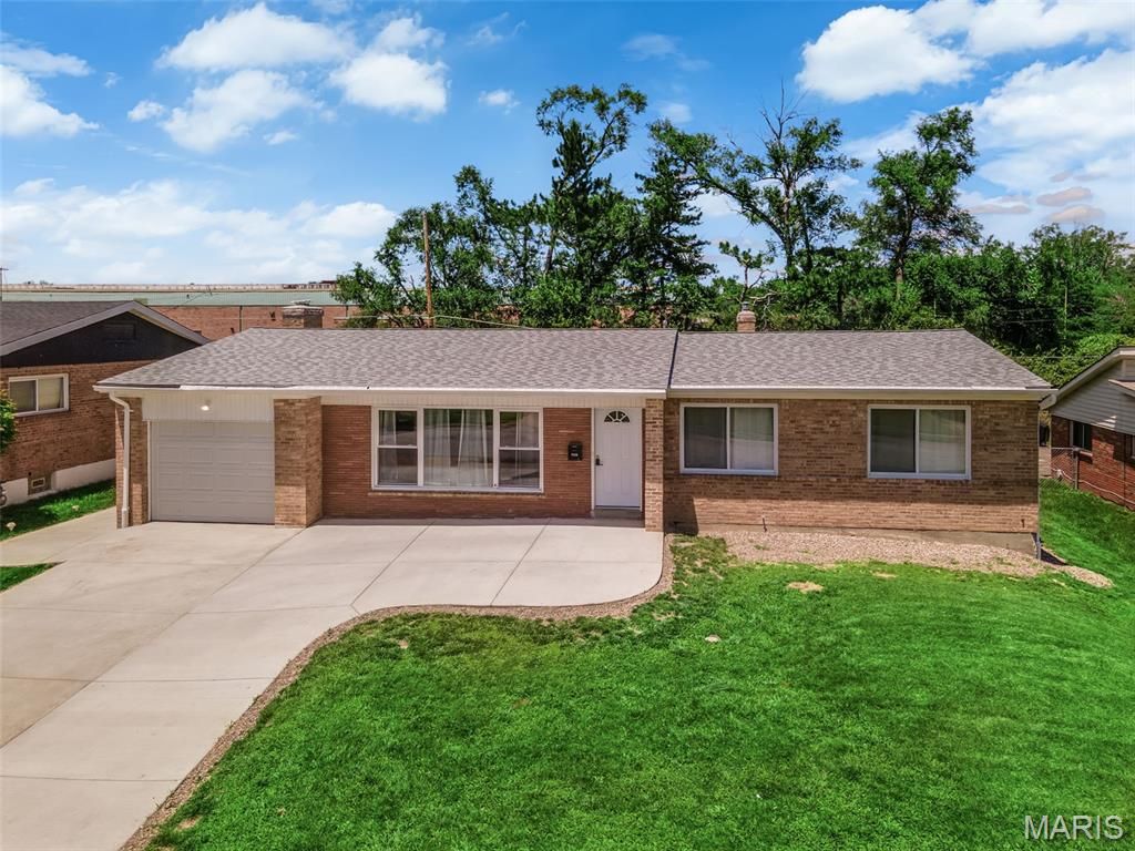 7929 Glenside Place, University City, MO 63130