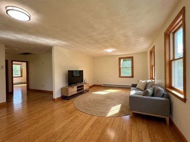 9 Dimock St, Danvers, MA 01923