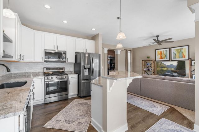 11281 69th Street NE, Albertville, MN 55301