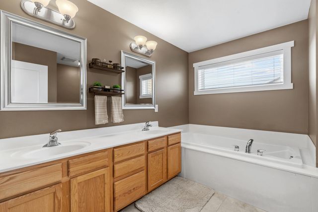 11281 69th Street NE, Albertville, MN 55301