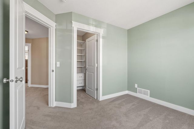 11281 69th Street NE, Albertville, MN 55301