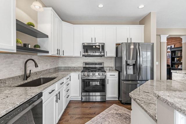 11281 69th Street NE, Albertville, MN 55301