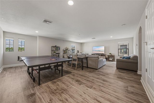 14633 RED CASTLE AVENUE, Lithia, FL 33547