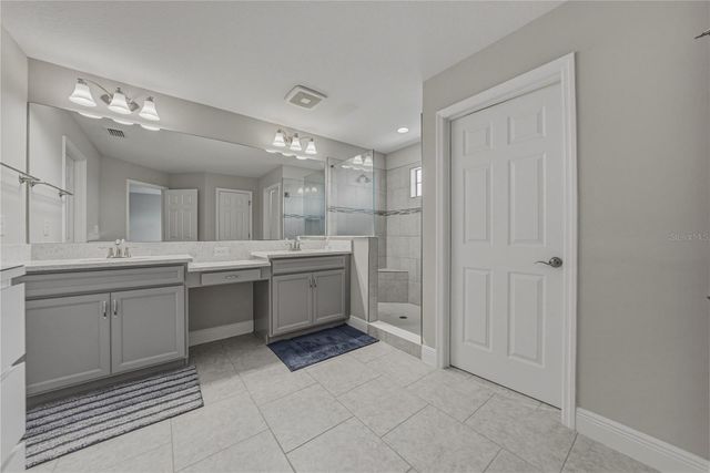 14633 RED CASTLE AVENUE, Lithia, FL 33547