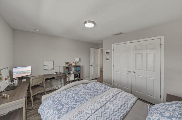 14633 RED CASTLE AVENUE, Lithia, FL 33547