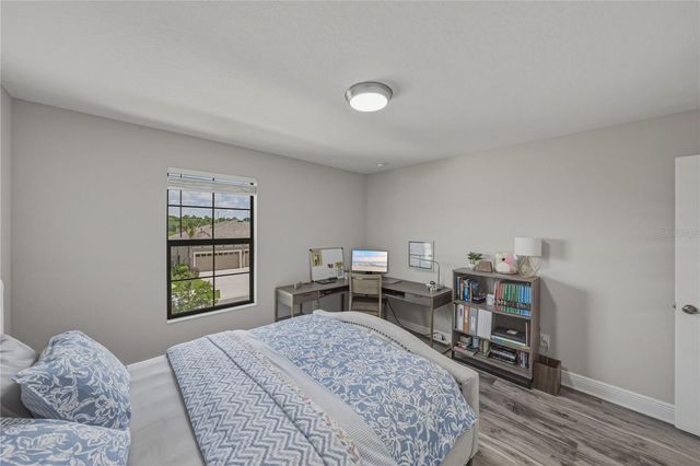 14633 RED CASTLE AVENUE, Lithia, FL 33547