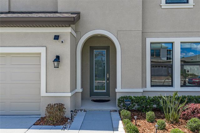 14633 RED CASTLE AVENUE, Lithia, FL 33547