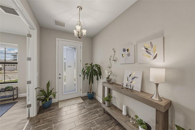 14633 RED CASTLE AVENUE, Lithia, FL 33547