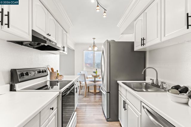 1133 Meadow Ln 105, Concord, CA 94520