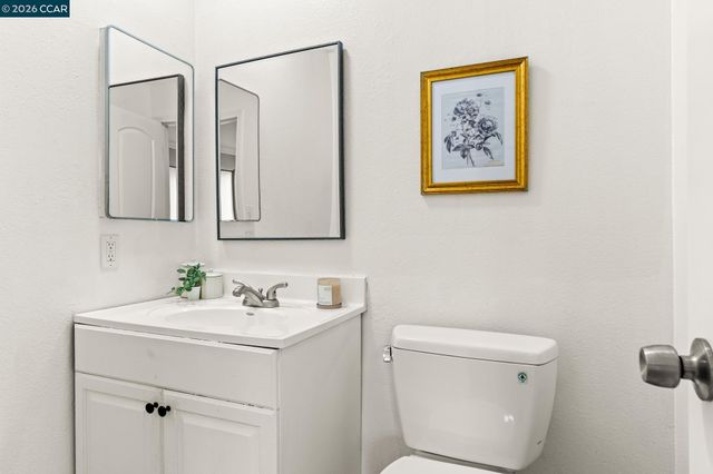 1133 Meadow Ln 105, Concord, CA 94520