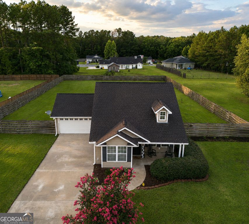 1082 Tidal Drive SE, Townsend, GA 31331