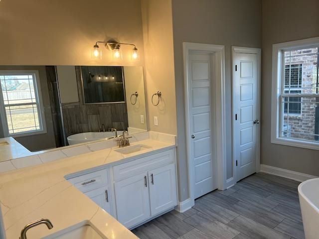 9754 E RYNER DR E, Cordova, TN 38018