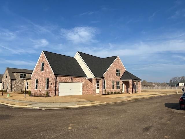 9754 E RYNER DR E, Cordova, TN 38018