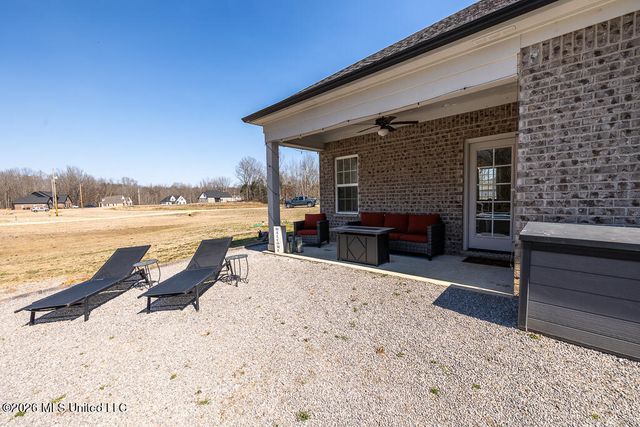 45 Centerline Roper Loop, Byhalia, MS 38611