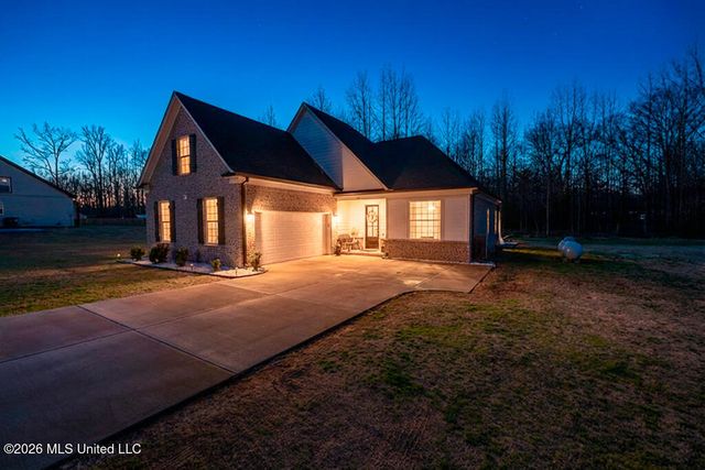 45 Centerline Roper Loop, Byhalia, MS 38611