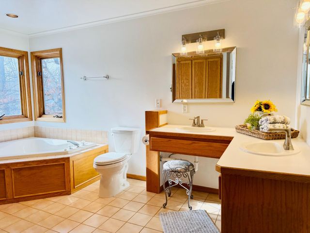 2319 Iverson Court, Lino Lakes, MN 55038