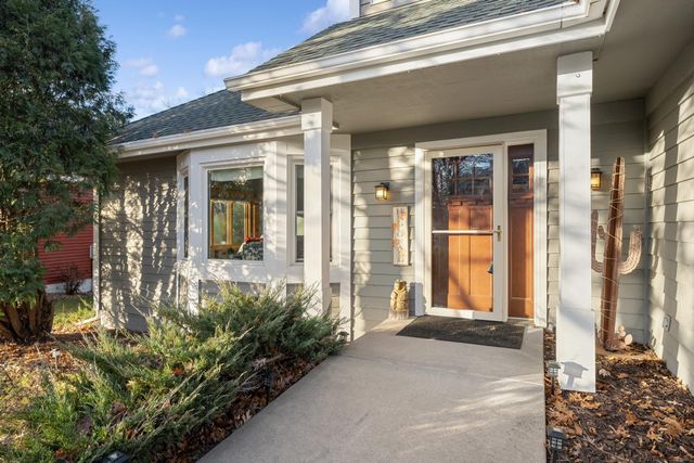 2319 Iverson Court, Lino Lakes, MN 55038