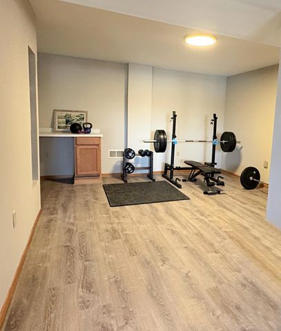 2319 Iverson Court, Lino Lakes, MN 55038